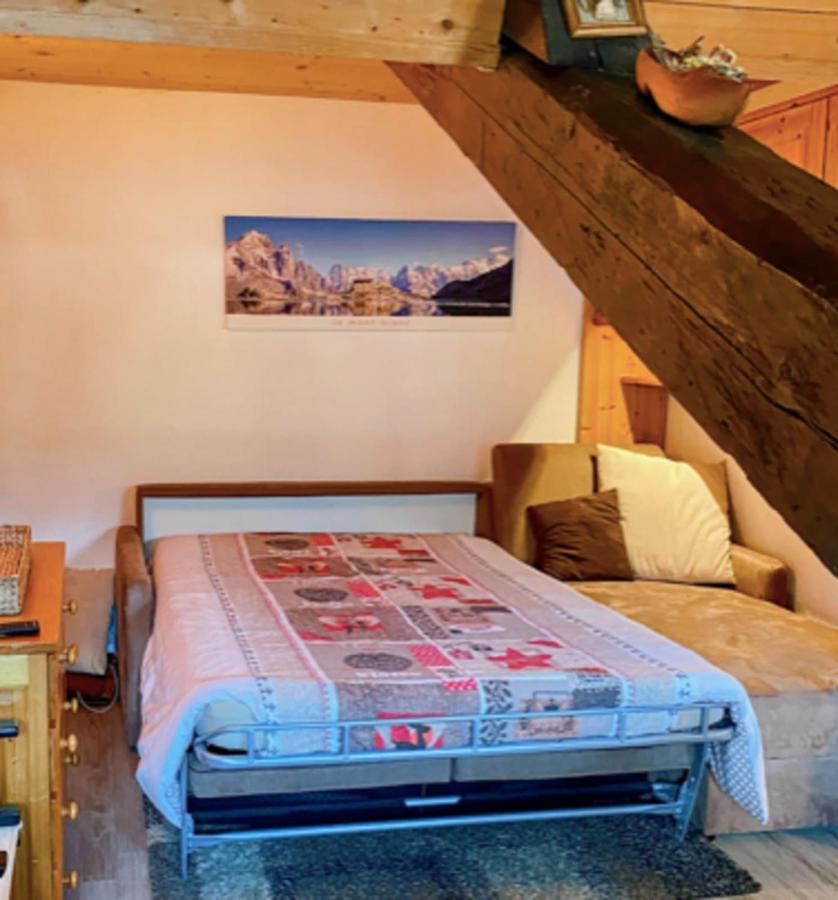 Studio In The Center Of The Village لا كلوساز المظهر الخارجي الصورة